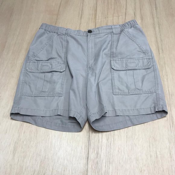 Other - men tan shorts size waist 40